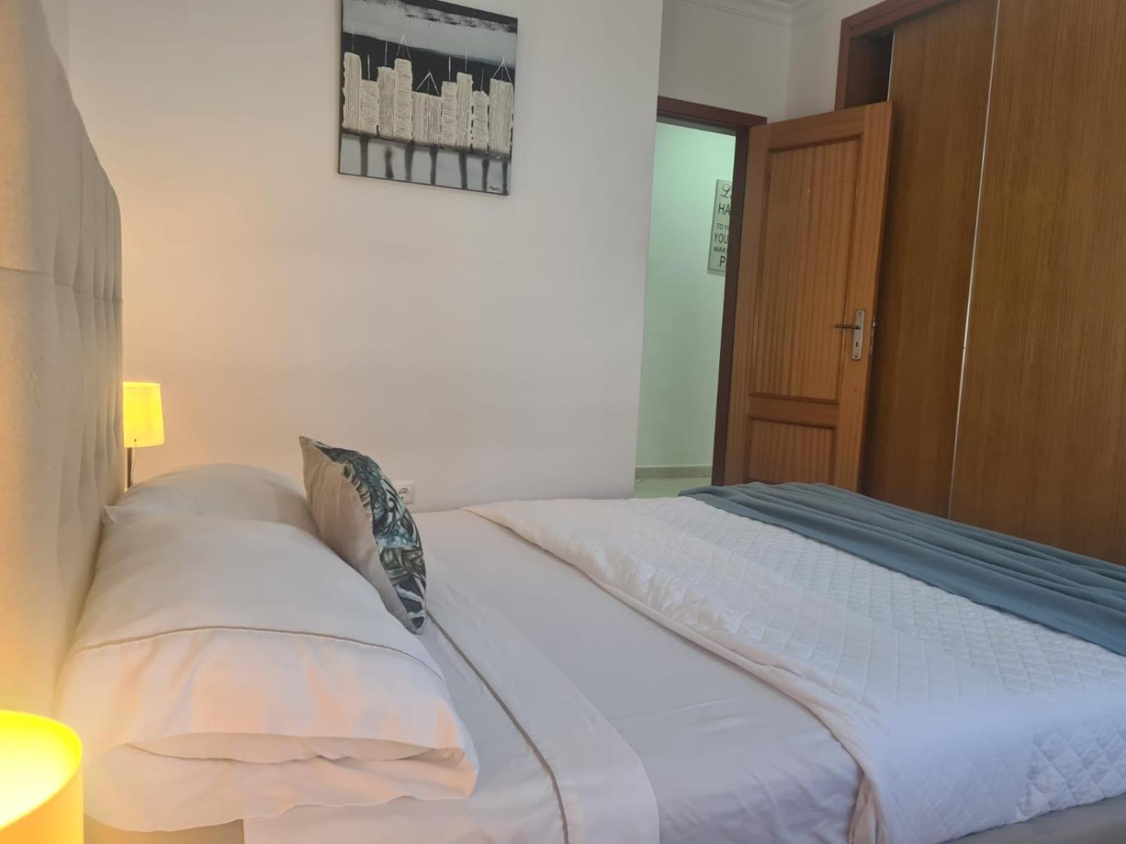 Harbour'S Way, Spacious And Cosy Apartment, With Ac Olhão Exteriör bild